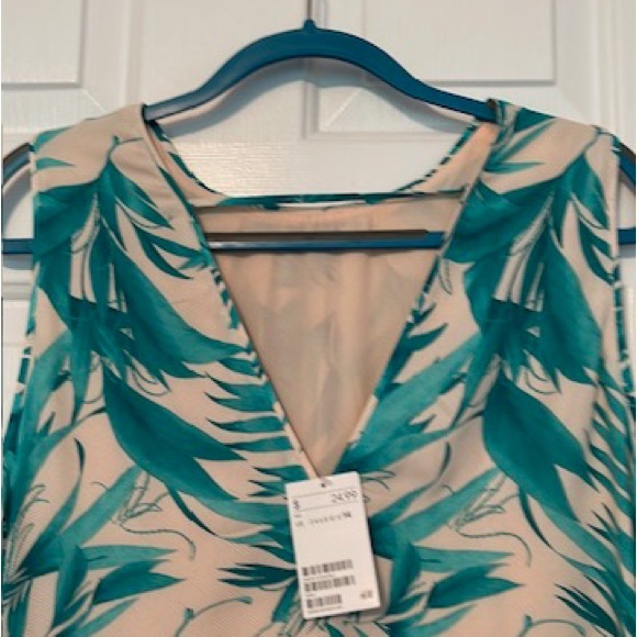H&M Tropical Dress, Size 14 - Picture 5 of 6